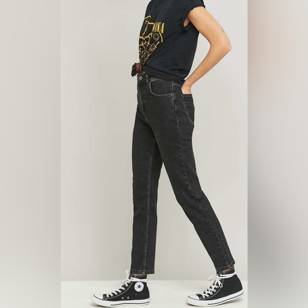 BDG Girlfriend High Waist Skinny Crop Black Jeans Size 30